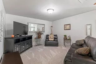 962 N Abbey, North Salt Lake, UT 84054 - Photo 6