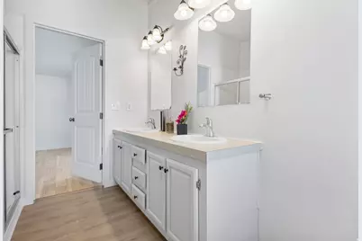 2600 N Hill Field Rd #86, Layton, UT 84041 - Photo 12