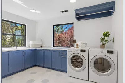 5845 S 1900 E, Holladay, UT 84121 - Photo 76