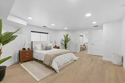 5845 S 1900 E, Holladay, UT 84121 - Photo 98