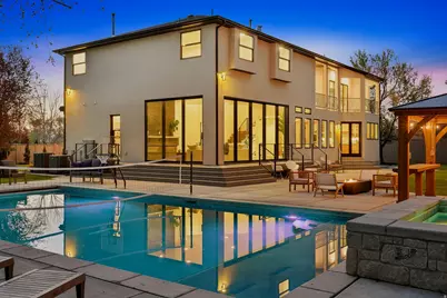 5845 S 1900 E, Holladay, UT 84121 - Photo 8