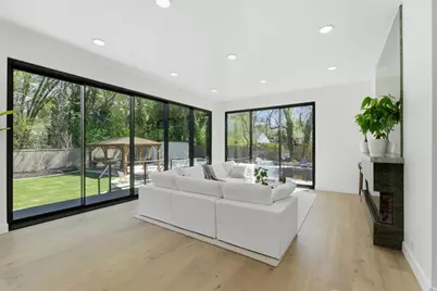 5845 S 1900 E, Holladay, UT 84121 - Photo 30