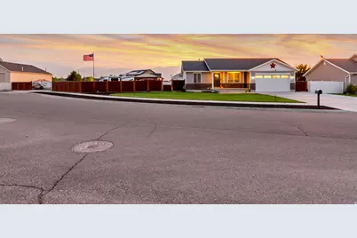 256 Worthington St, Grantsville, UT 84029 - Photo 6