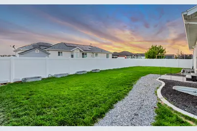 256 Worthington St, Grantsville, UT 84029 - Photo 28