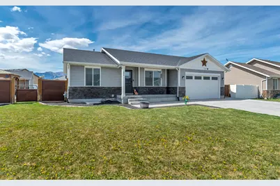 256 Worthington St, Grantsville, UT 84029 - Photo 2