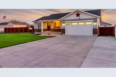 256 Worthington St, Grantsville, UT 84029 - Photo 2