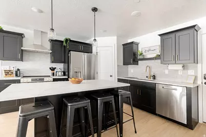 5842 N Jeeder Dr, Mountain Green, UT 84050 - Photo 4