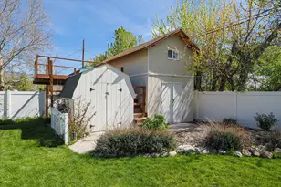 930 N Amethyst St, Layton, UT 84041 - Photo 48