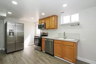 930 N Amethyst St, Layton, UT 84041 - Photo 34