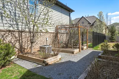 5938 Stampede Ln, Mountain Green, UT 84050 - Photo 44