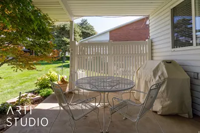 1014 E 5750 S, South Ogden, UT 84405 - Photo 30