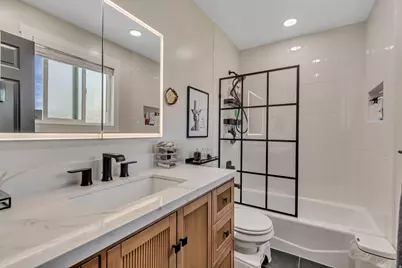 1026 W 450 S, Layton, UT 84041 - Photo 16