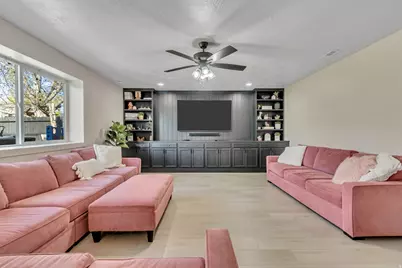 1026 W 450 S, Layton, UT 84041 - Photo 8