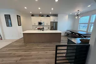 545 E 7215 S, Midvale, UT 84047 - Photo 2