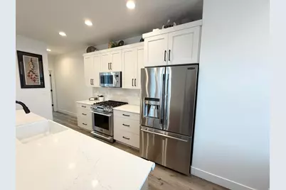 545 E 7215 S, Midvale, UT 84047 - Photo 6