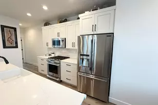 545 E 7215 S, Midvale, UT 84047 - Photo 6