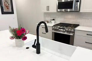 545 E 7215 S, Midvale, UT 84047 - Photo 8