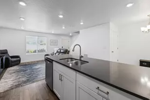 2792 N Fighting Falcon St, Layton, UT 84040 - Photo 10