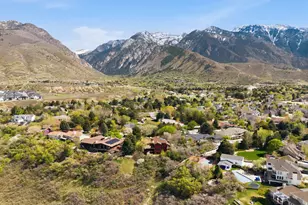 8 Altawood Dr S, Sandy, UT 84092 - Photo 6