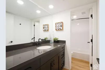 1032 E 400 #309B, Salt Lake City, UT 84102 - Photo 12