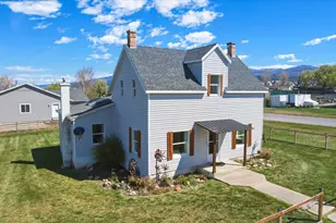 295 E 100 N, Mount Pleasant, UT 84647 - Photo 1