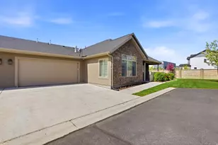 864 W 1840 S, Syracuse, UT 84075 - Photo 2