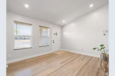 214 S 900 W, Tooele, UT 84074 - Photo 4