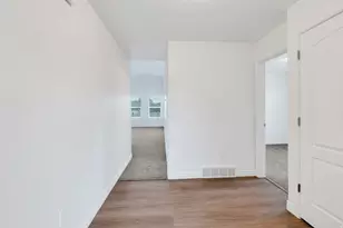 2087 E Hawthorne St N, Saratoga Springs, UT 84043 - Photo 14