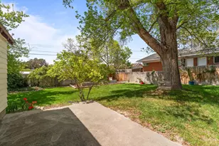 4640 S Locust Ln E, Holladay, UT 84117 - Photo 38