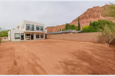 324 N 200 E, Ivins, UT 84738 - Photo 38