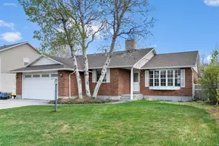 1822 E 9800 S, Sandy, UT 84092 - Photo 2