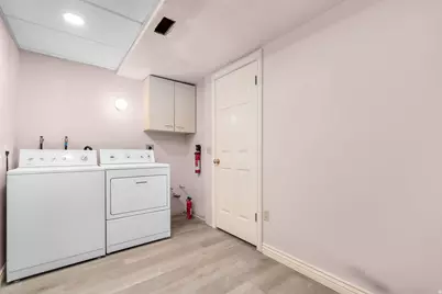 1822 E 9800 S, Sandy, UT 84092 - Photo 34