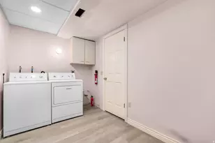 1822 E 9800 S, Sandy, UT 84092 - Photo 34