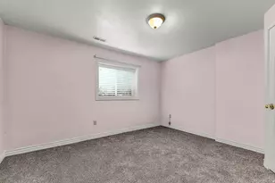 1822 E 9800 S, Sandy, UT 84092 - Photo 16