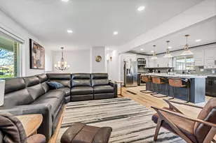 1697 E Bunkerhill Rd E, Holladay, UT 84117 - Photo 6