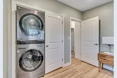 1697 E Bunkerhill Rd E, Holladay, UT 84117 - Photo 18