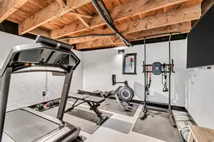 1697 E Bunkerhill Rd E, Holladay, UT 84117 - Photo 24