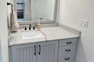1697 E Bunkerhill Rd E, Holladay, UT 84117 - Photo 30