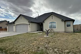 1920 S 35 E, Vernal, UT 84078 - Photo 2