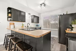 9750 S Indian Dr, Sandy, UT 84092 - Photo 34