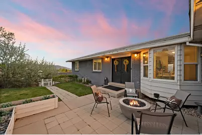 9750 S Indian Ridge Dr, Sandy, UT 84092 - Photo 8