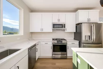 92 S 1100 W #4, Farmington, UT 84025 - Photo 12