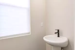 92 S 1100 W, Farmington, UT 84025 - Photo 4