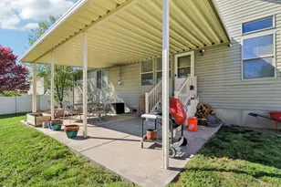 1699 W 2115 S, Syracuse, UT 84075 - Photo 42