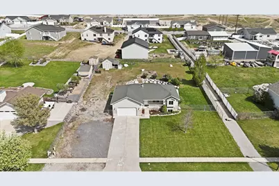 6990 N 2350 W, Honeyville, UT 84314 - Photo 32