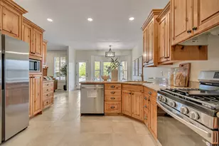 534 E Fox Farm Pl, Draper, UT 84020 - Photo 14