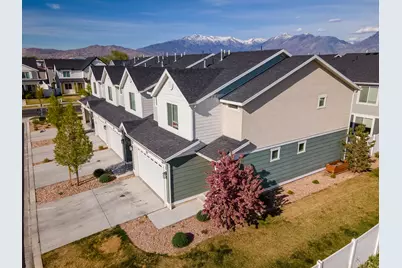 212 N Offshore Ct E, Saratoga Springs, UT 84045 - Photo 4