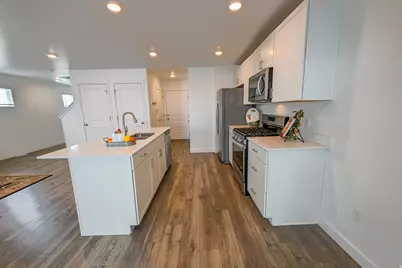 212 N Offshore Ct E, Saratoga Springs, UT 84045 - Photo 14