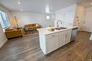 212 N Offshore Ct E, Saratoga Springs, UT 84045 - Photo 10