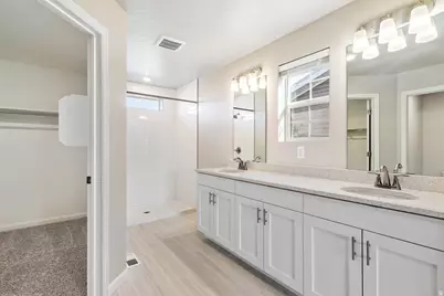 7060 N Obsidian Way, Eagle Mountain, UT 84005 - Photo 8